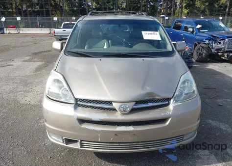 2005 Toyota Sienna Xle Limited z USA, uszkodzony, nr VIN 5TDBA22C55S035579